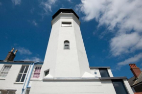Гостиница The Observatory Tower  Фалмут